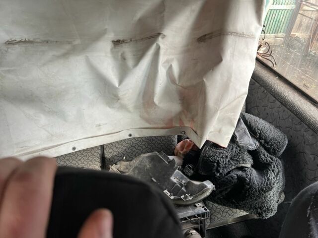 Белый Рено Мастер, объемом двигателя 1.9 л и пробегом 500 тыс. км за 200 $, фото 13 на Automoto.ua