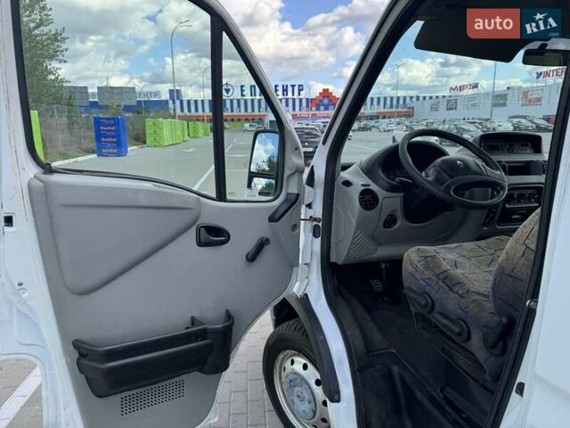 Білий Рено Мастєр, об'ємом двигуна 2.2 л та пробігом 293 тис. км за 4700 $, фото 11 на Automoto.ua