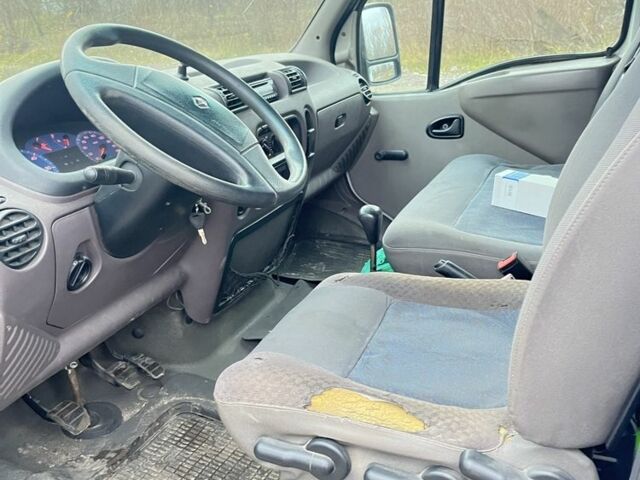 Белый Рено Мастер, объемом двигателя 2.3 л и пробегом 420 тыс. км за 3700 $, фото 5 на Automoto.ua