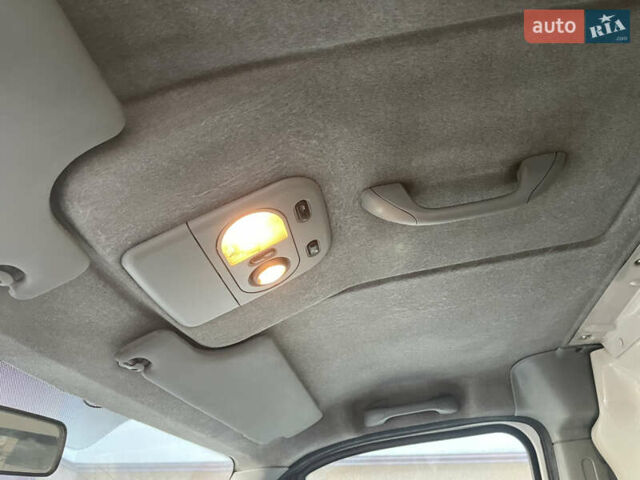 Белый Рено Мастер, объемом двигателя 2.19 л и пробегом 312 тыс. км за 4850 $, фото 33 на Automoto.ua