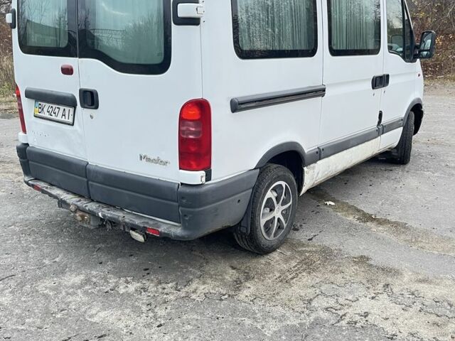 Белый Рено Мастер, объемом двигателя 2.3 л и пробегом 420 тыс. км за 3700 $, фото 2 на Automoto.ua