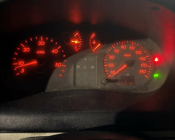 Белый Рено Мастер, объемом двигателя 1.87 л и пробегом 465 тыс. км за 4099 $, фото 7 на Automoto.ua
