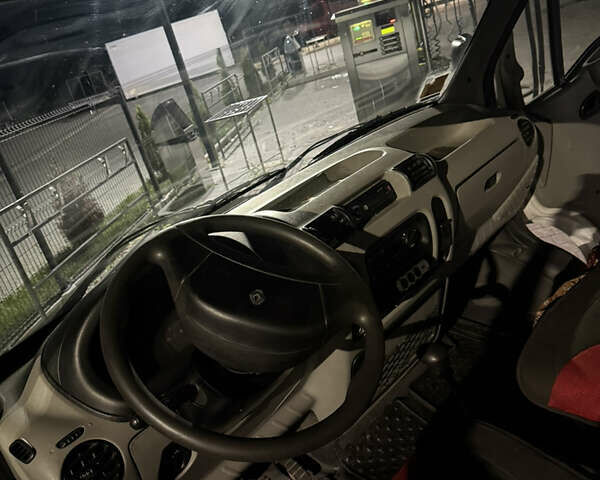 Белый Рено Мастер, объемом двигателя 1.87 л и пробегом 465 тыс. км за 4099 $, фото 6 на Automoto.ua