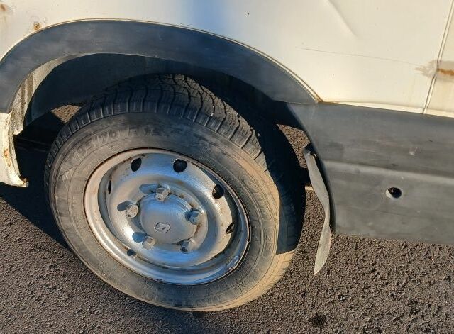 Белый Рено Мастер, объемом двигателя 2.8 л и пробегом 330 тыс. км за 3400 $, фото 1 на Automoto.ua