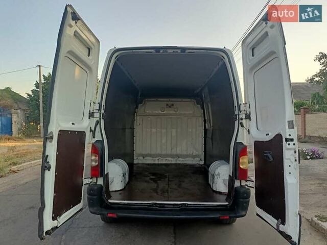 Белый Рено Мастер, объемом двигателя 3 л и пробегом 400 тыс. км за 6500 $, фото 10 на Automoto.ua