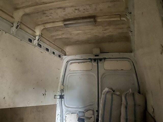 Белый Рено Мастер, объемом двигателя 2.8 л и пробегом 320 тыс. км за 6700 $, фото 7 на Automoto.ua