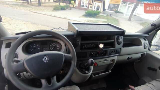 Білий Рено Мастєр, об'ємом двигуна 2.5 л та пробігом 310 тис. км за 5800 $, фото 9 на Automoto.ua