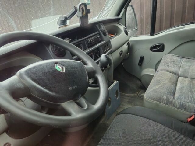 Белый Рено Мастер, объемом двигателя 2.5 л и пробегом 350 тыс. км за 2700 $, фото 6 на Automoto.ua