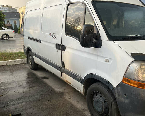 Белый Рено Мастер, объемом двигателя 2.19 л и пробегом 500 тыс. км за 6000 $, фото 1 на Automoto.ua