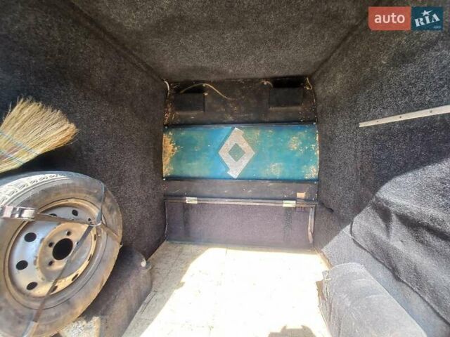Белый Рено Мастер, объемом двигателя 2.5 л и пробегом 320 тыс. км за 5200 $, фото 13 на Automoto.ua