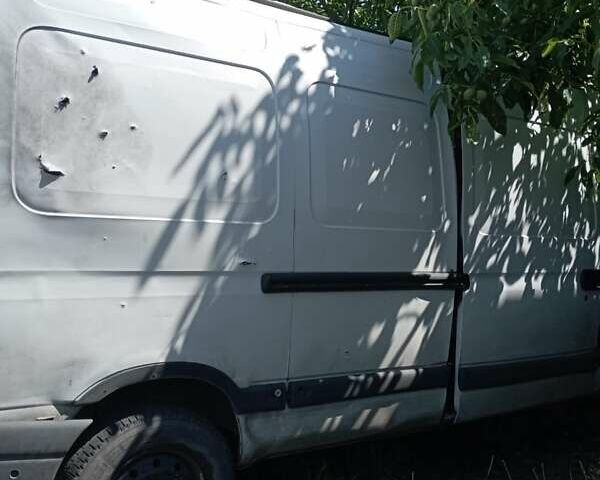 Білий Рено Мастєр, об'ємом двигуна 2.46 л та пробігом 500 тис. км за 3500 $, фото 4 на Automoto.ua
