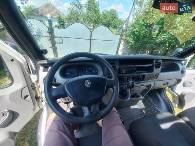 Белый Рено Мастер, объемом двигателя 2.5 л и пробегом 320 тыс. км за 5200 $, фото 9 на Automoto.ua