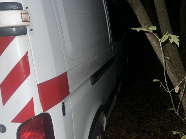 Белый Рено Мастер, объемом двигателя 2.5 л и пробегом 400 тыс. км за 2500 $, фото 1 на Automoto.ua