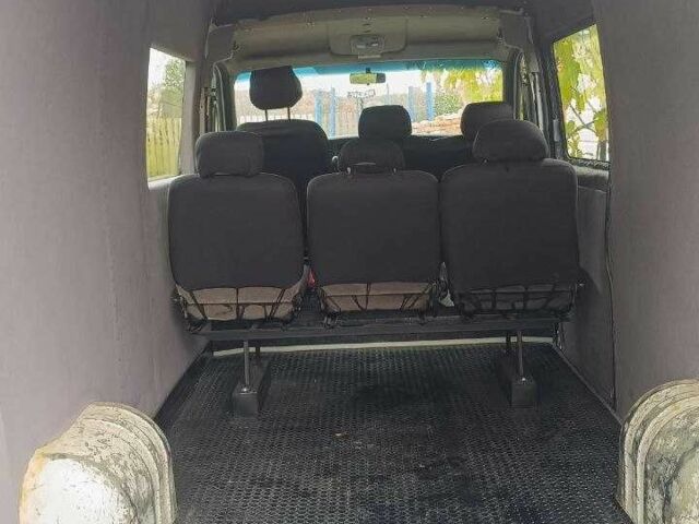 Белый Рено Мастер, объемом двигателя 2.5 л и пробегом 434 тыс. км за 7000 $, фото 13 на Automoto.ua