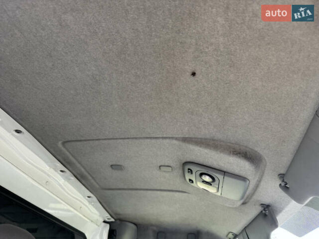 Білий Рено Мастєр, об'ємом двигуна 2.5 л та пробігом 300 тис. км за 4400 $, фото 11 на Automoto.ua