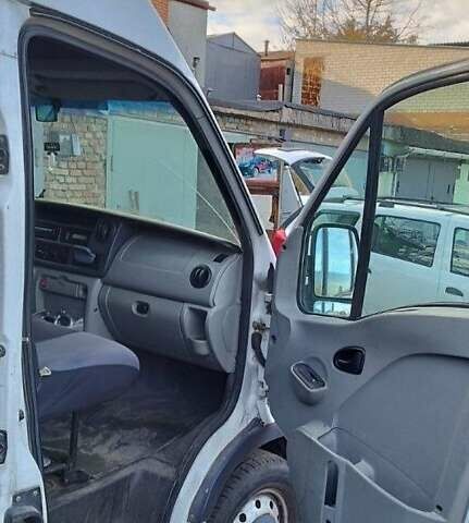 Белый Рено Мастер, объемом двигателя 2.46 л и пробегом 650 тыс. км за 6300 $, фото 5 на Automoto.ua