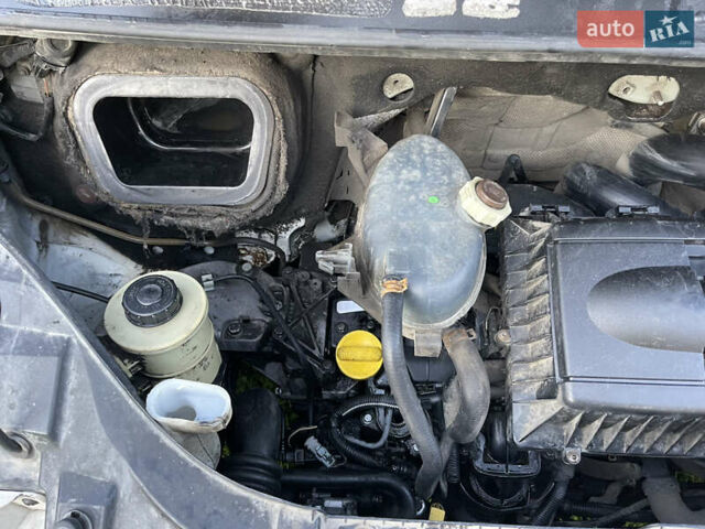 Белый Рено Мастер, объемом двигателя 2.5 л и пробегом 750 тыс. км за 6500 $, фото 23 на Automoto.ua