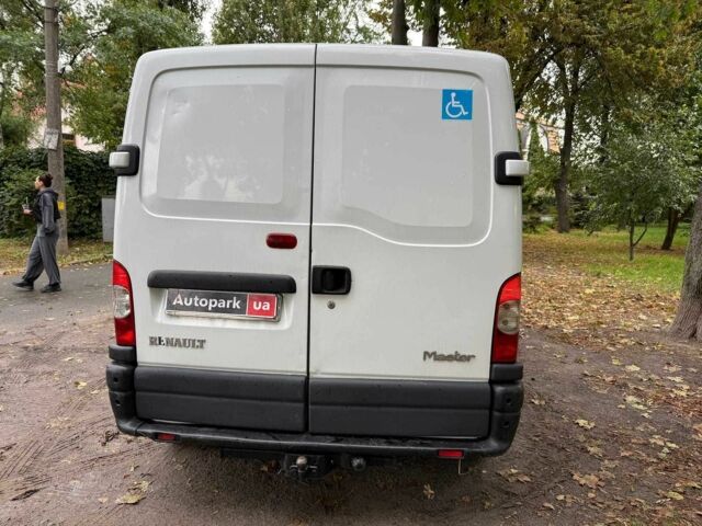 Белый Рено Мастер, объемом двигателя 2.5 л и пробегом 421 тыс. км за 6990 $, фото 5 на Automoto.ua