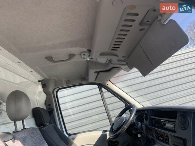 Білий Рено Мастєр, об'ємом двигуна 2.95 л та пробігом 355 тис. км за 7000 $, фото 16 на Automoto.ua