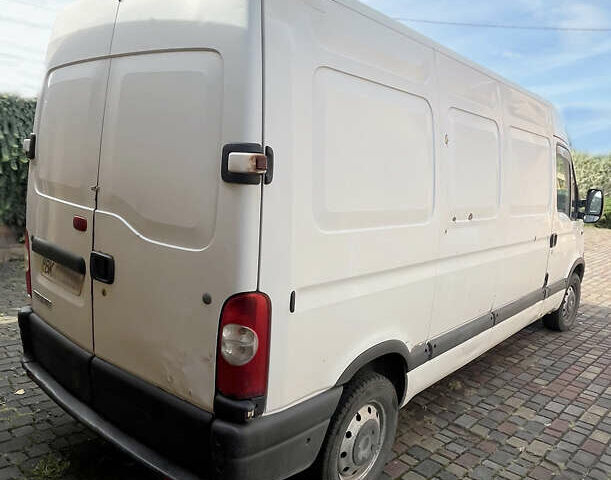 Белый Рено Мастер, объемом двигателя 2.46 л и пробегом 500 тыс. км за 6800 $, фото 2 на Automoto.ua