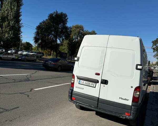 Белый Рено Мастер, объемом двигателя 2.46 л и пробегом 550 тыс. км за 7600 $, фото 3 на Automoto.ua