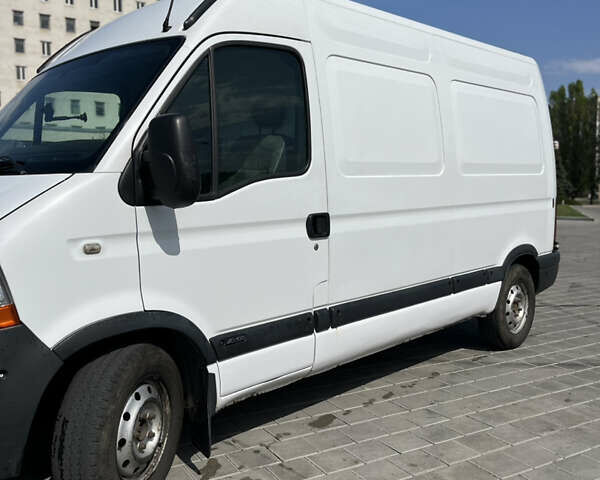 Білий Рено Мастєр, об'ємом двигуна 2.46 л та пробігом 480 тис. км за 6299 $, фото 1 на Automoto.ua