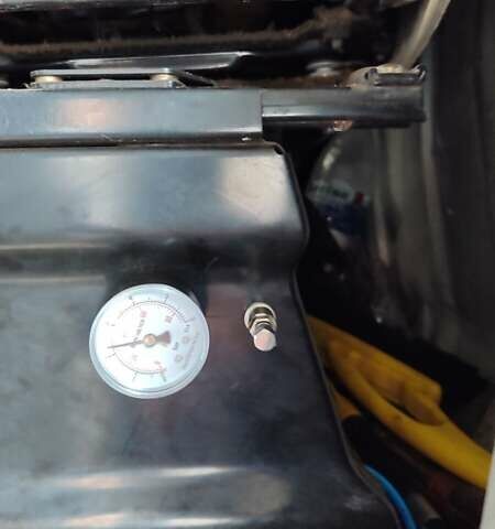 Белый Рено Мастер, объемом двигателя 2.5 л и пробегом 525 тыс. км за 6700 $, фото 4 на Automoto.ua