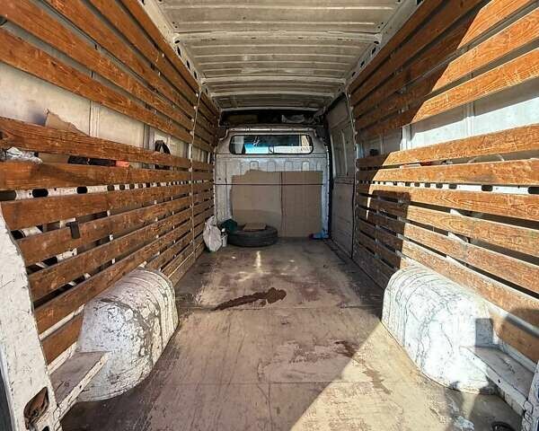 Белый Рено Мастер, объемом двигателя 2.46 л и пробегом 550 тыс. км за 7600 $, фото 12 на Automoto.ua