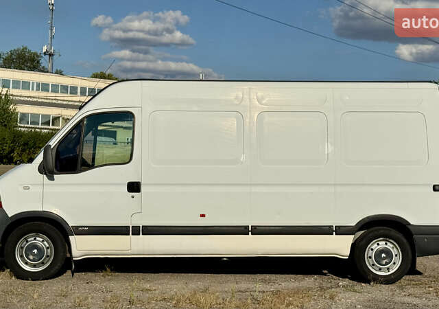 Белый Рено Мастер, объемом двигателя 2.3 л и пробегом 484 тыс. км за 8200 $, фото 3 на Automoto.ua