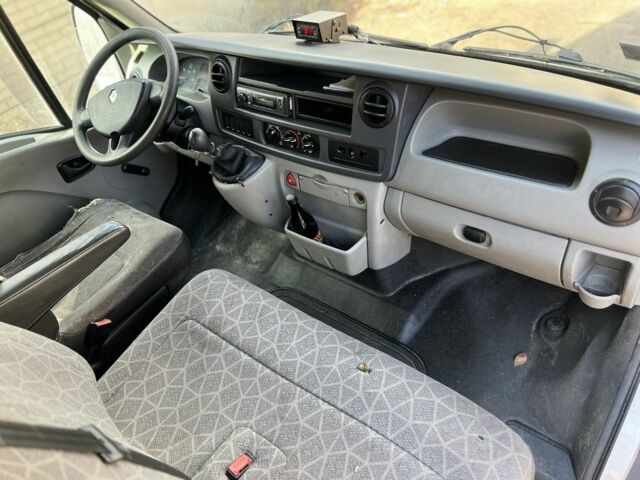 Білий Рено Мастєр, об'ємом двигуна 0 л та пробігом 600 тис. км за 2300 $, фото 7 на Automoto.ua