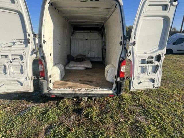 Білий Рено Мастєр, об'ємом двигуна 2.5 л та пробігом 350 тис. км за 4078 $, фото 8 на Automoto.ua