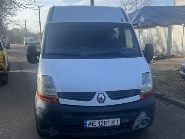 Белый Рено Мастер, объемом двигателя 2.5 л и пробегом 400 тыс. км за 10000 $, фото 2 на Automoto.ua