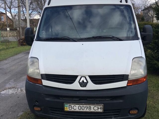 Белый Рено Мастер, объемом двигателя 2.5 л и пробегом 469 тыс. км за 6800 $, фото 2 на Automoto.ua