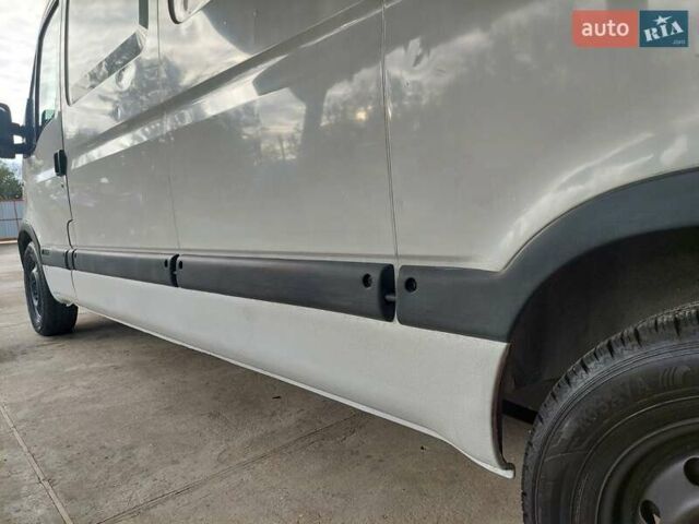 Белый Рено Мастер, объемом двигателя 2.5 л и пробегом 340 тыс. км за 6500 $, фото 13 на Automoto.ua