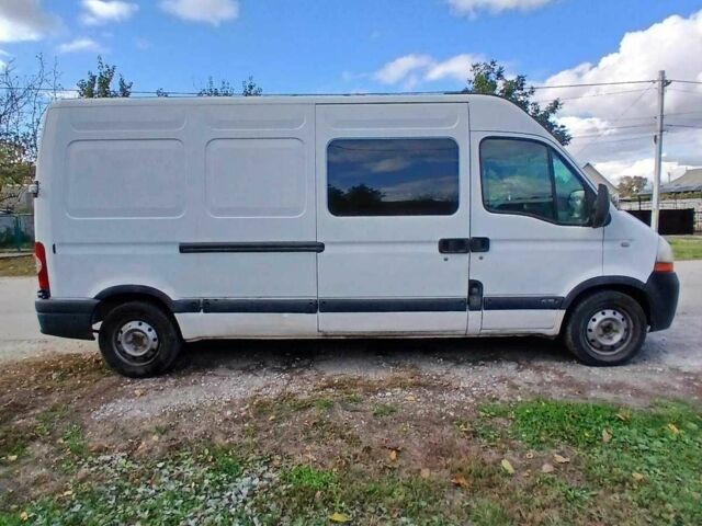 Белый Рено Мастер, объемом двигателя 2.5 л и пробегом 417 тыс. км за 7600 $, фото 1 на Automoto.ua