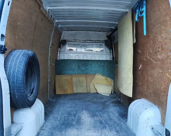 Білий Рено Мастєр, об'ємом двигуна 2.46 л та пробігом 363 тис. км за 6700 $, фото 13 на Automoto.ua