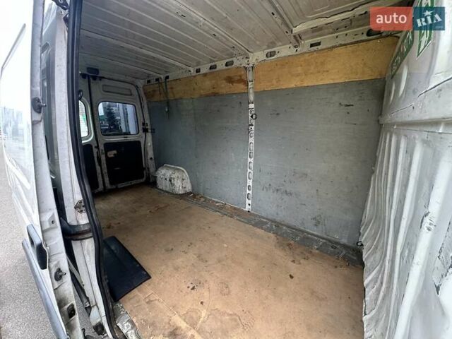 Білий Рено Мастєр, об'ємом двигуна 2.46 л та пробігом 327 тис. км за 5000 $, фото 4 на Automoto.ua