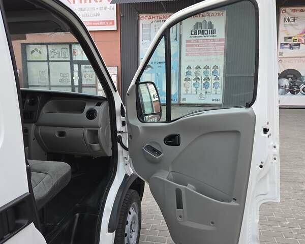 Белый Рено Мастер, объемом двигателя 2.46 л и пробегом 319 тыс. км за 8300 $, фото 7 на Automoto.ua