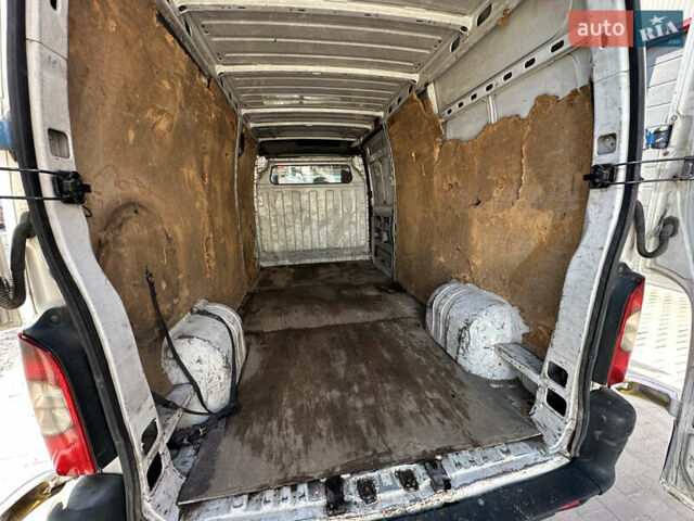 Білий Рено Мастєр, об'ємом двигуна 2.46 л та пробігом 482 тис. км за 7500 $, фото 11 на Automoto.ua