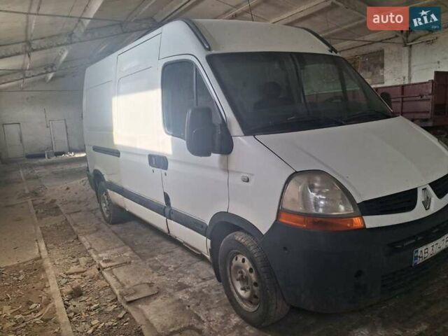 Белый Рено Мастер, объемом двигателя 2.46 л и пробегом 400 тыс. км за 5950 $, фото 4 на Automoto.ua