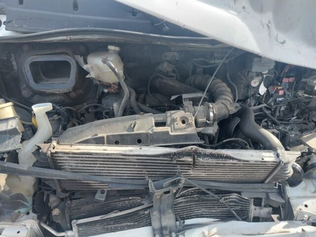 Білий Рено Мастєр, об'ємом двигуна 0 л та пробігом 520 тис. км за 3811 $, фото 2 на Automoto.ua