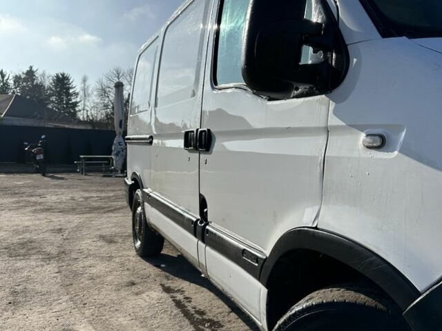 Білий Рено Мастєр, об'ємом двигуна 2.5 л та пробігом 400 тис. км за 6400 $, фото 5 на Automoto.ua