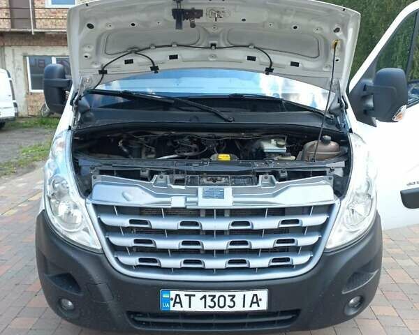 Белый Рено Мастер, объемом двигателя 2.3 л и пробегом 305 тыс. км за 11000 $, фото 19 на Automoto.ua