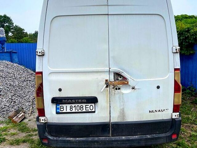 Белый Рено Мастер, объемом двигателя 2.3 л и пробегом 352 тыс. км за 6000 $, фото 1 на Automoto.ua