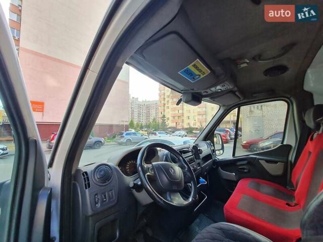 Белый Рено Мастер, объемом двигателя 2.3 л и пробегом 340 тыс. км за 9200 $, фото 2 на Automoto.ua