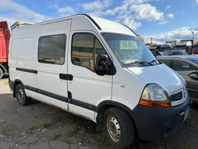 Белый Рено Мастер, объемом двигателя 2.5 л и пробегом 570 тыс. км за 5200 $, фото 1 на Automoto.ua