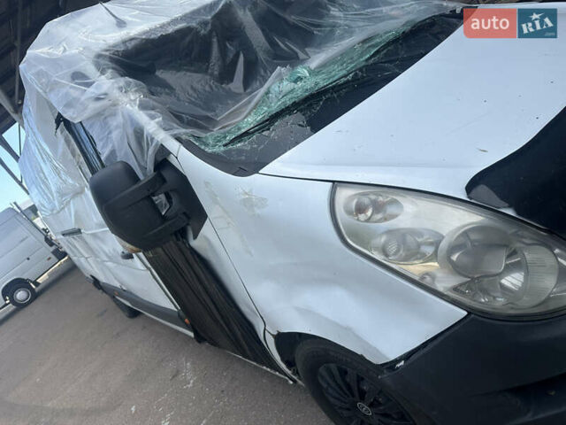 Білий Рено Мастєр, об'ємом двигуна 2.3 л та пробігом 1 тис. км за 4800 $, фото 3 на Automoto.ua