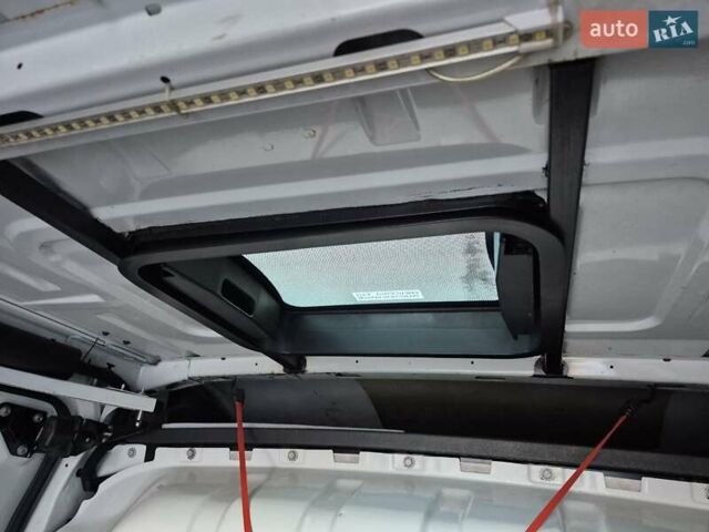 Білий Рено Мастєр, об'ємом двигуна 2.3 л та пробігом 270 тис. км за 12000 $, фото 9 на Automoto.ua