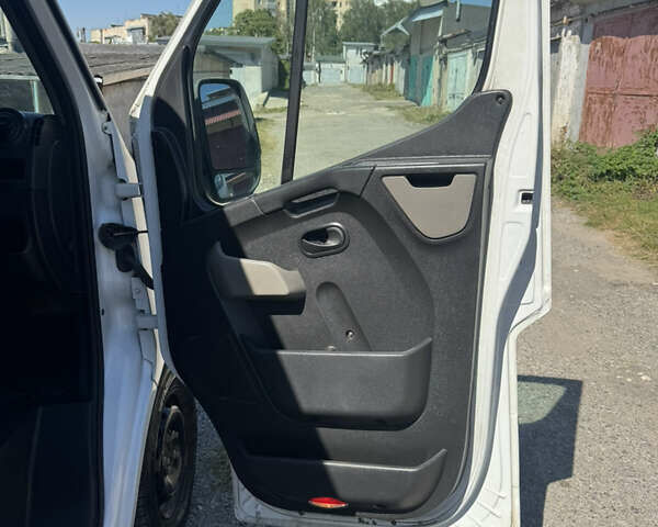 Білий Рено Мастєр, об'ємом двигуна 2.3 л та пробігом 480 тис. км за 10500 $, фото 10 на Automoto.ua