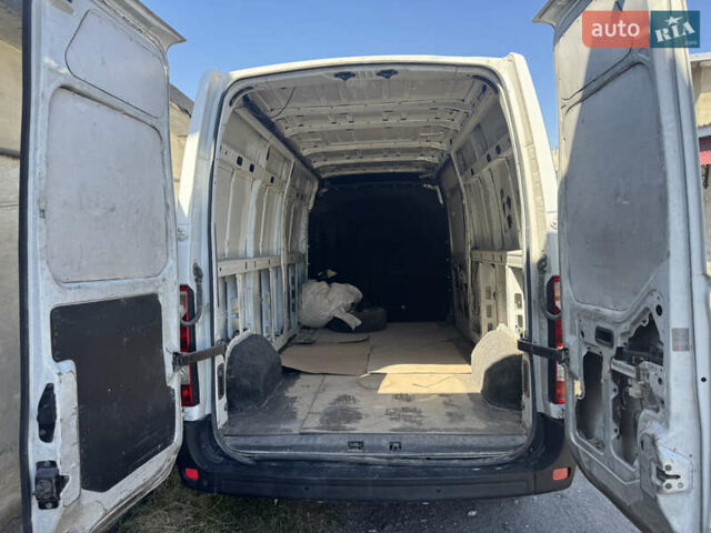 Білий Рено Мастєр, об'ємом двигуна 2.3 л та пробігом 480 тис. км за 10500 $, фото 1 на Automoto.ua
